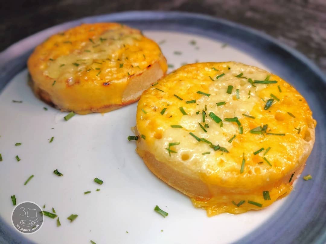Cheesy Crumpets for Breakfast