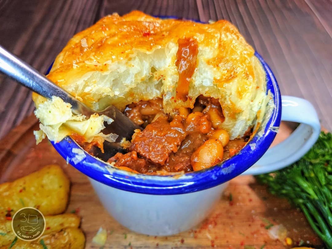 Vegetarian Mug Pie with Baked Beans
