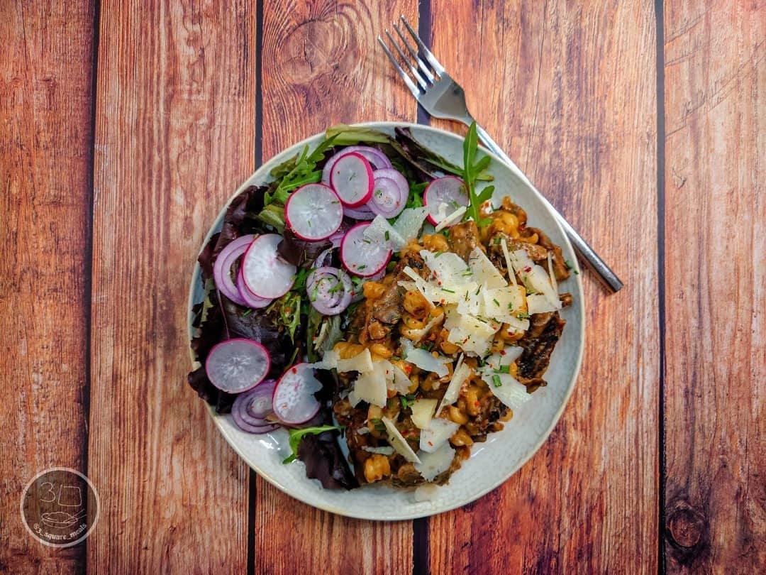 Caramelized Onion Meat-Free Beef Pasta