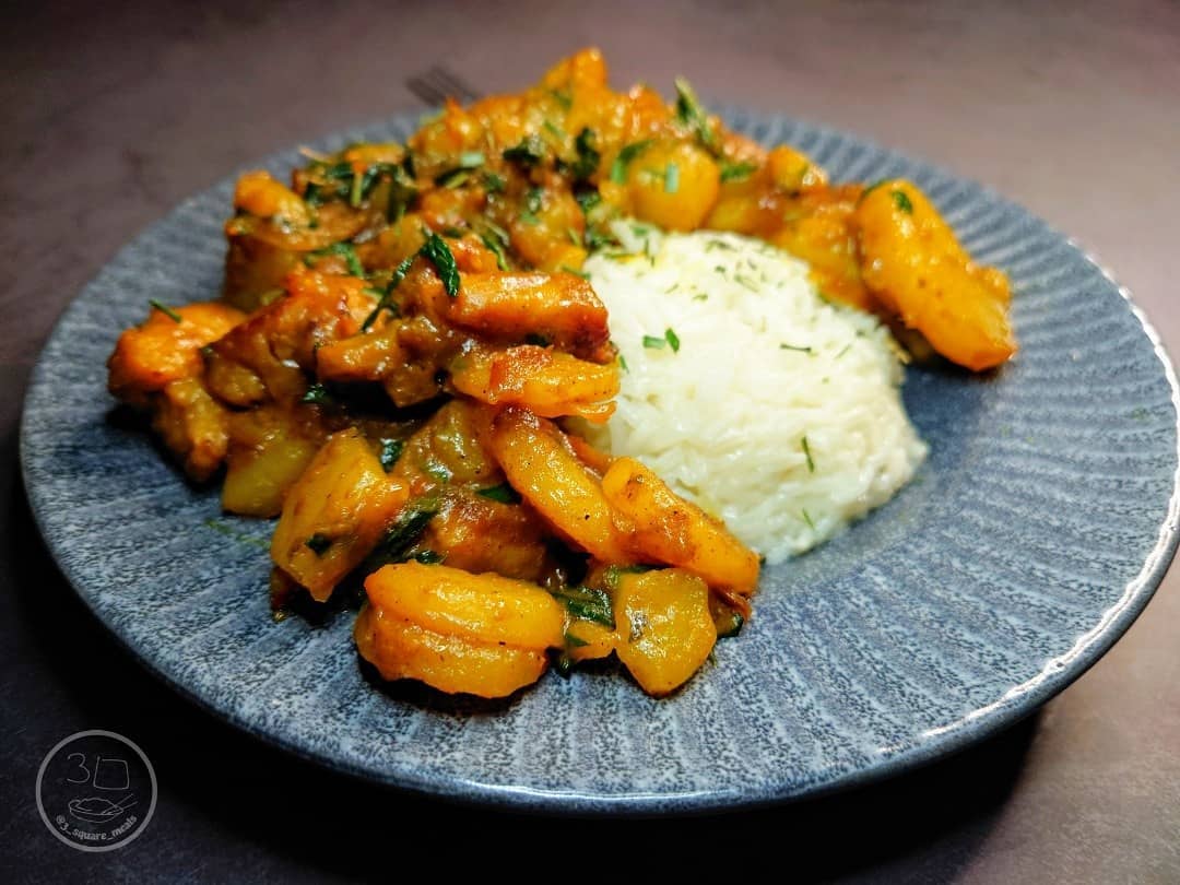 Simple Buttery Vegetarian Curry