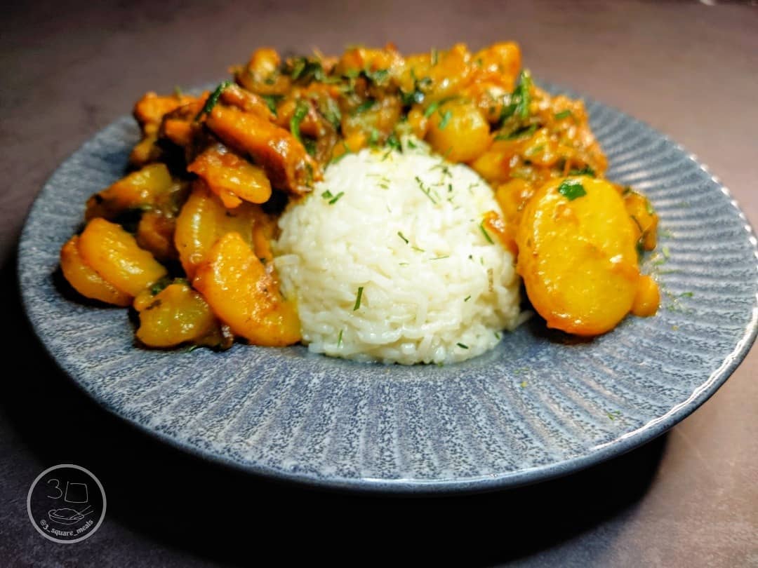 Simple Buttery Vegetarian Curry