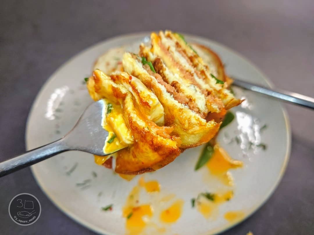 Ham and Spinach Omelette Stack