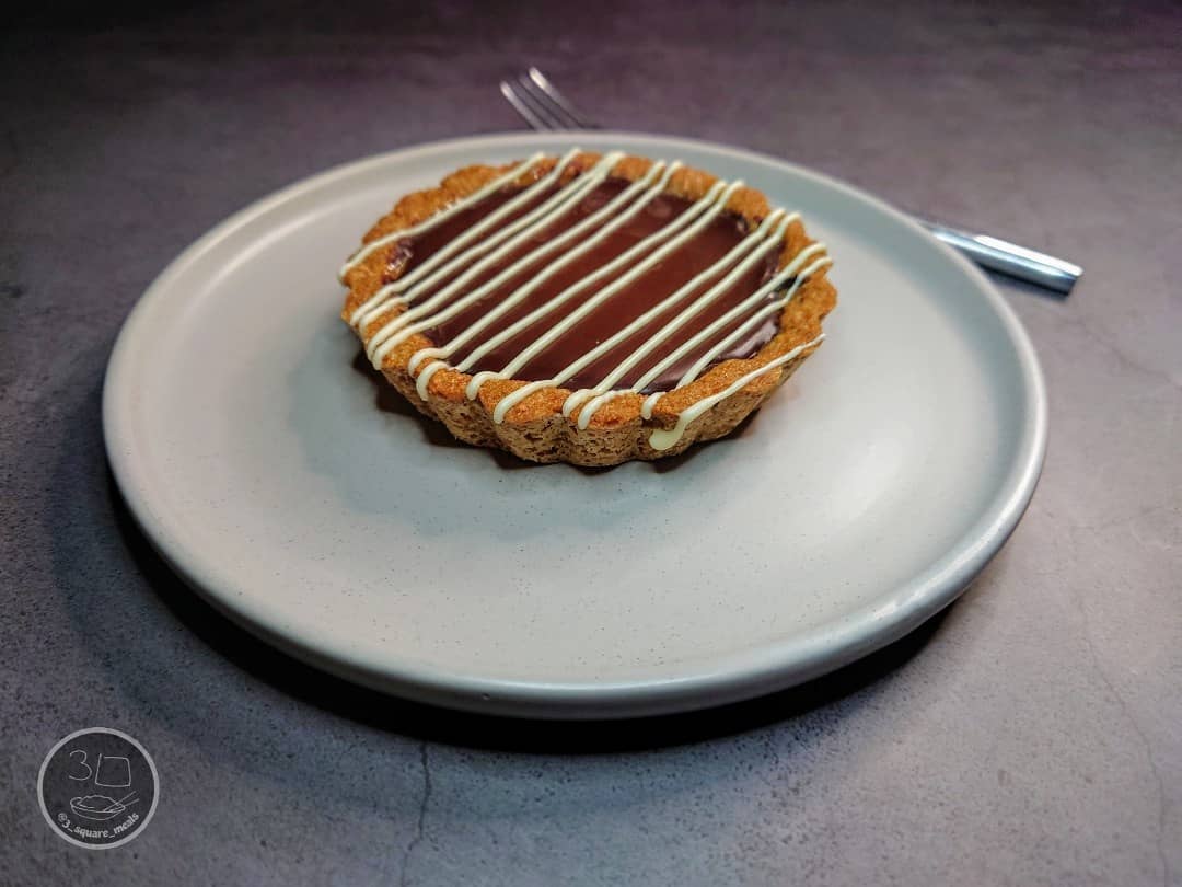 Salted Caramel Chocolate Tart