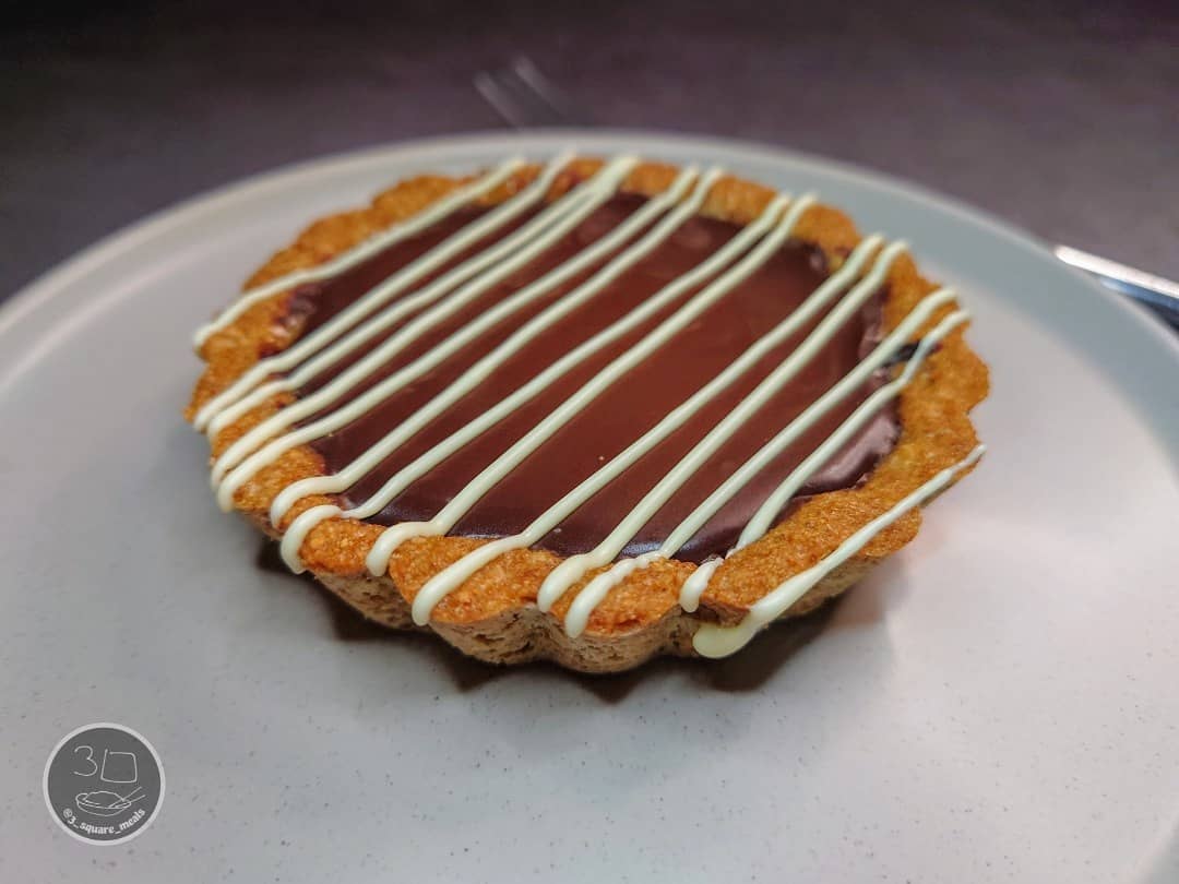Salted Caramel Chocolate Tart