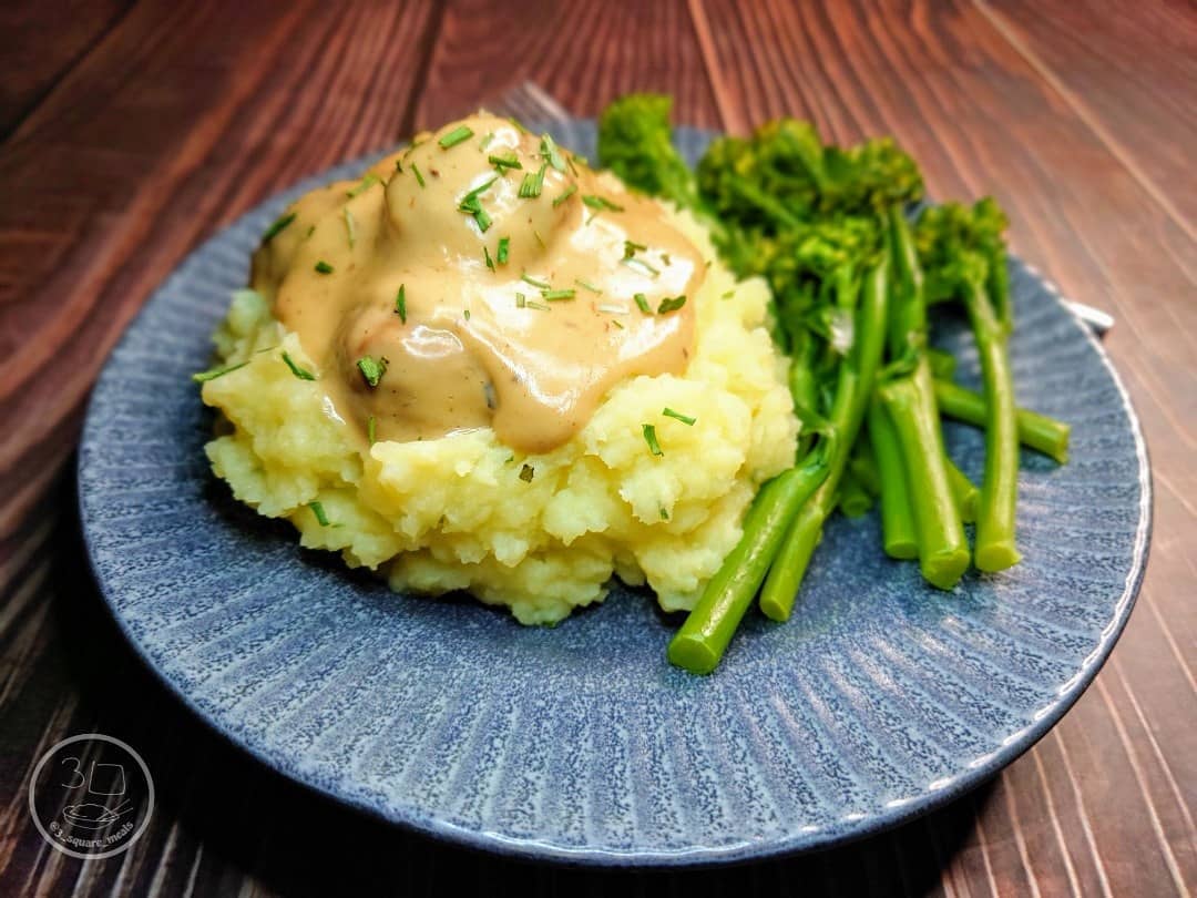 Creamy Meatballs with Quorn Sauce