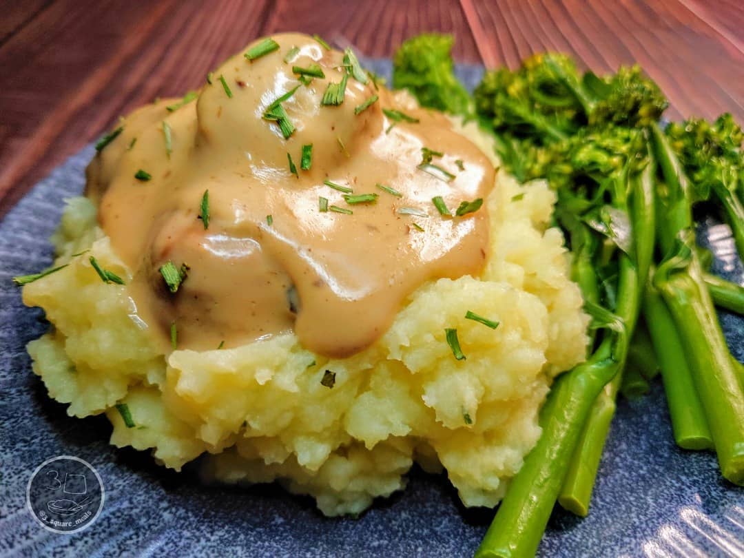 Creamy Meatballs with Quorn Sauce