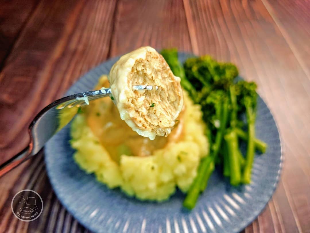 Creamy Meatballs with Quorn Sauce