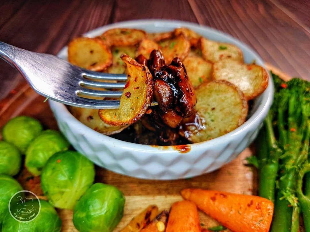 Tatty Topped Chikn' Pot Pie