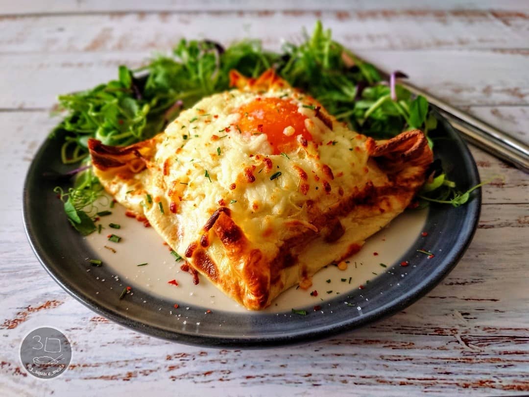Baked Pancake Parcels with Spinach and Cheese