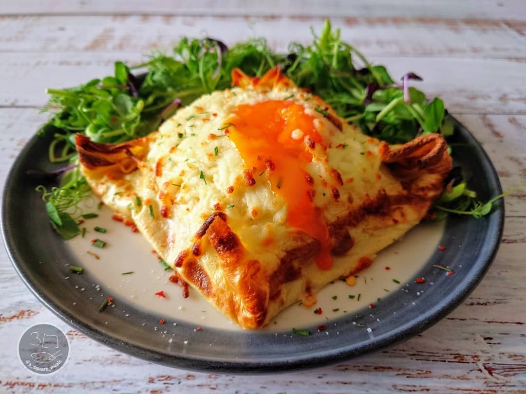 Baked Pancake Parcels with Spinach and Cheese