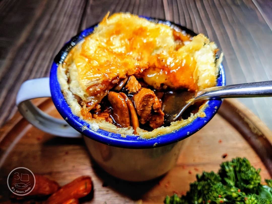 Veggie Steak and Mushroom Mug Pie