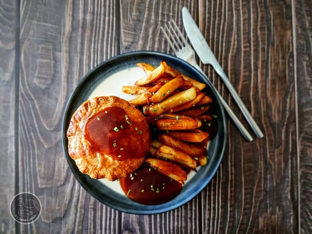 Vegan Mince Pie and Chips