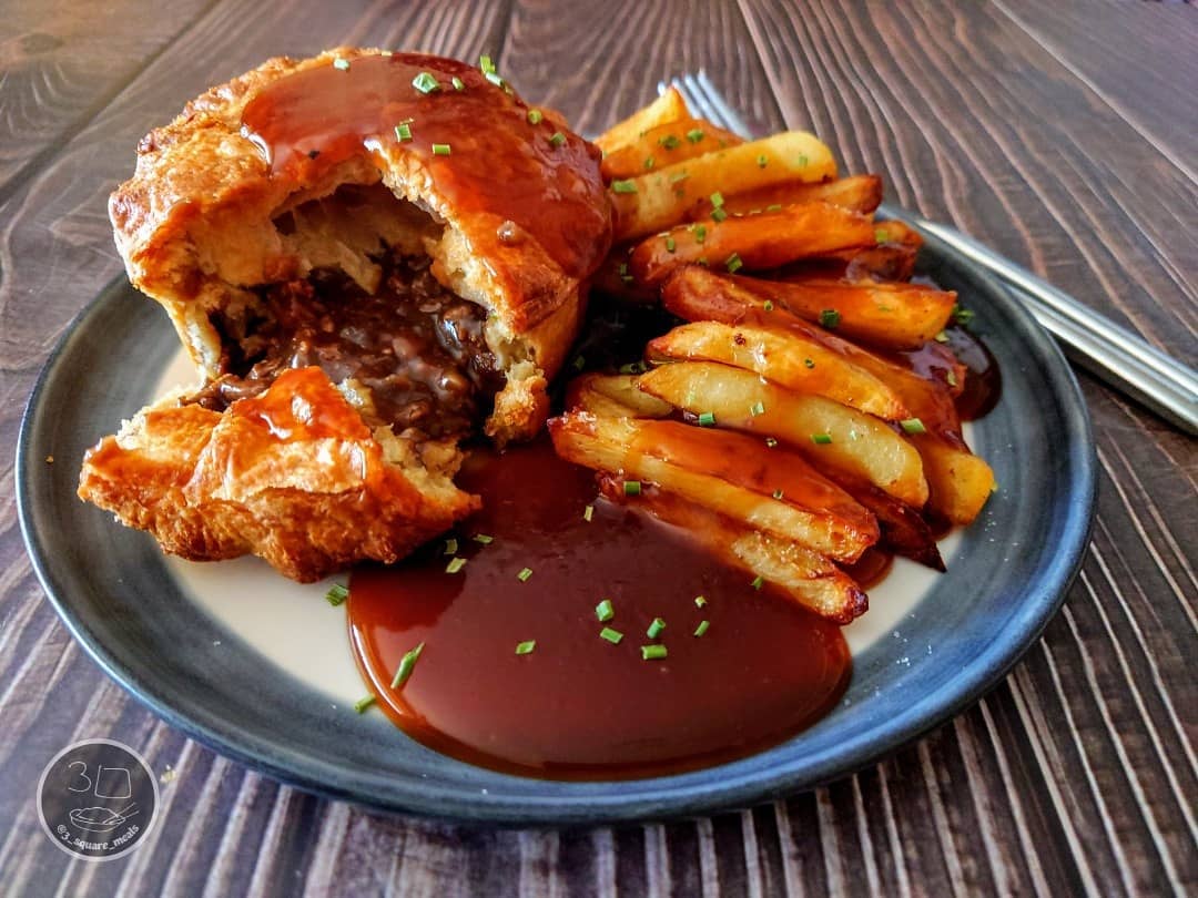 Vegan Mince Pie and Chips