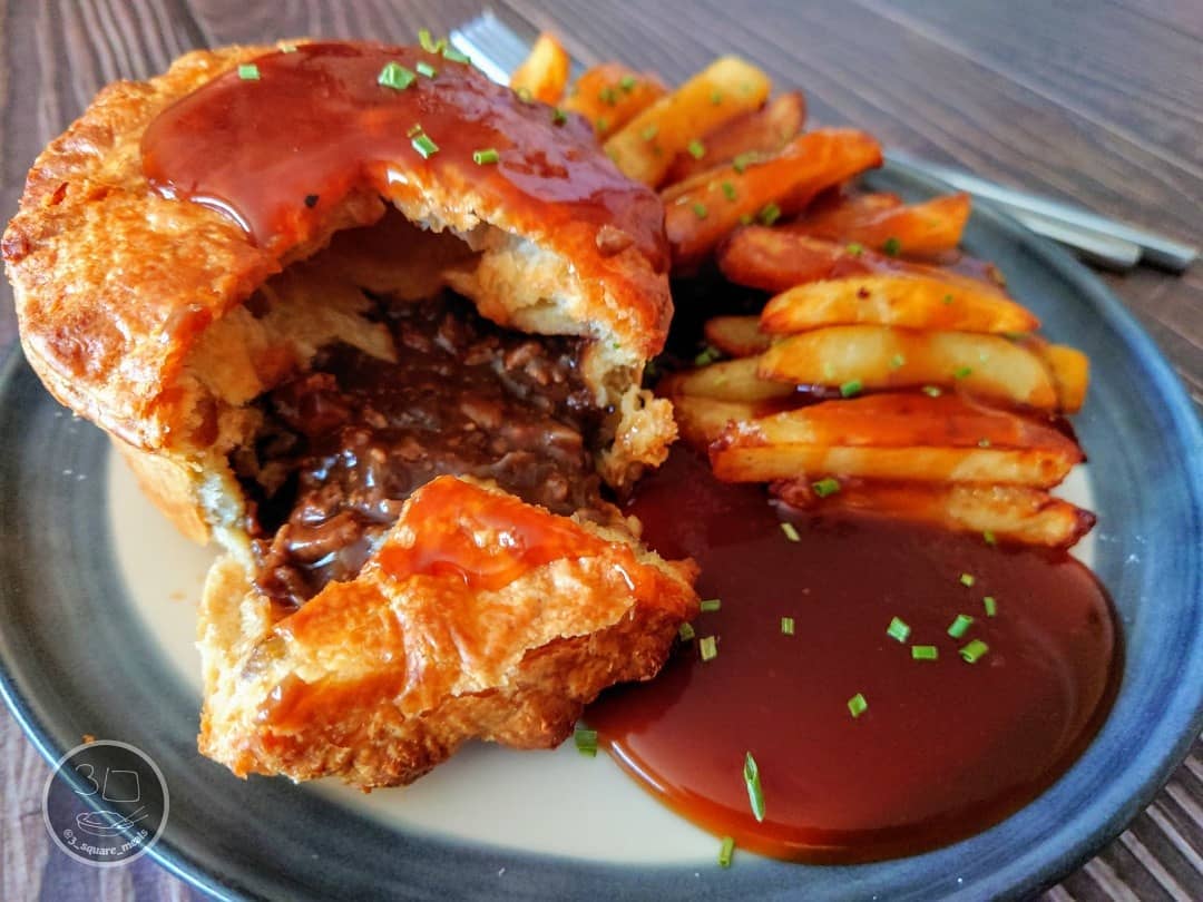 Vegan Mince Pie and Chips