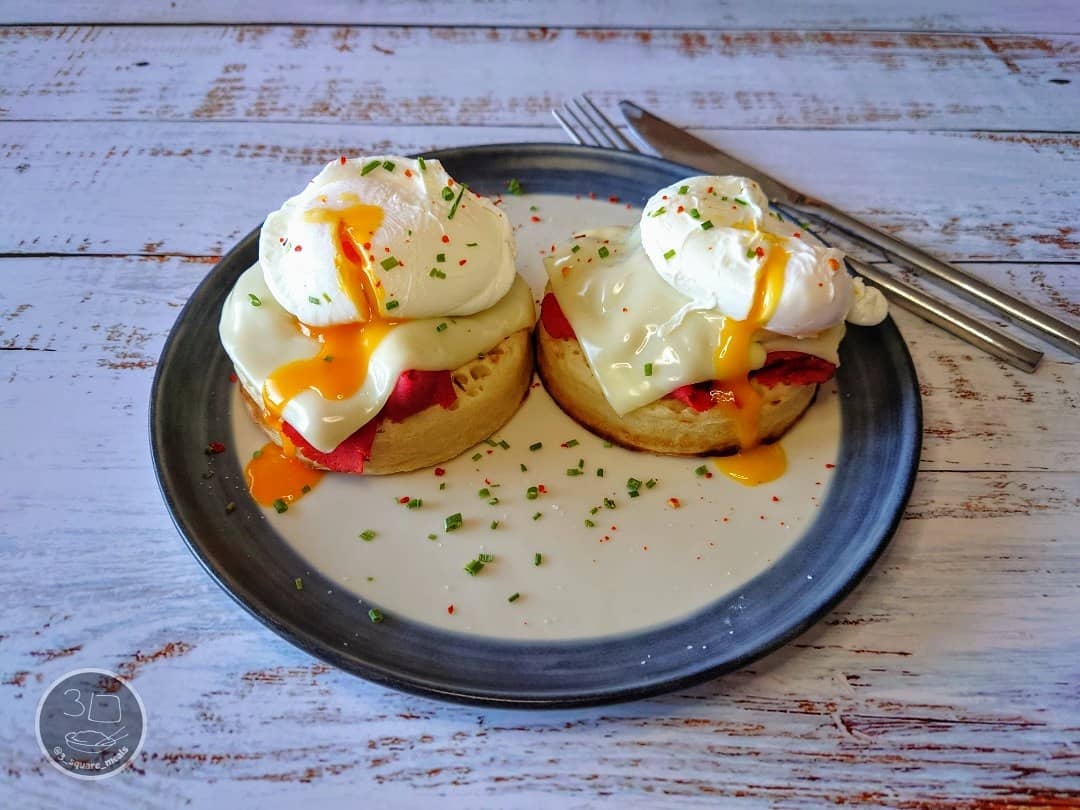 Savory Toasted Crumpets with Eggs