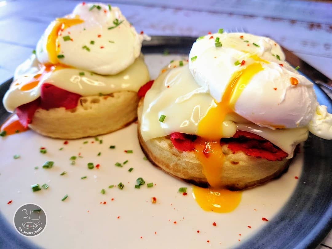 Savory Toasted Crumpets with Eggs
