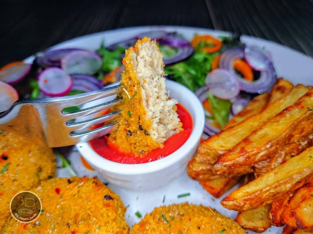 Vegetarian Drummers with Chips