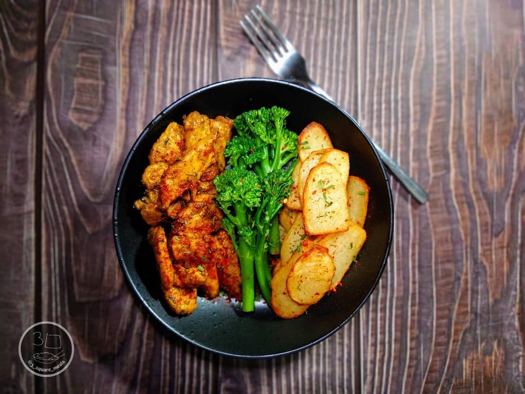 Vegetarian Butter Chicken with Chips