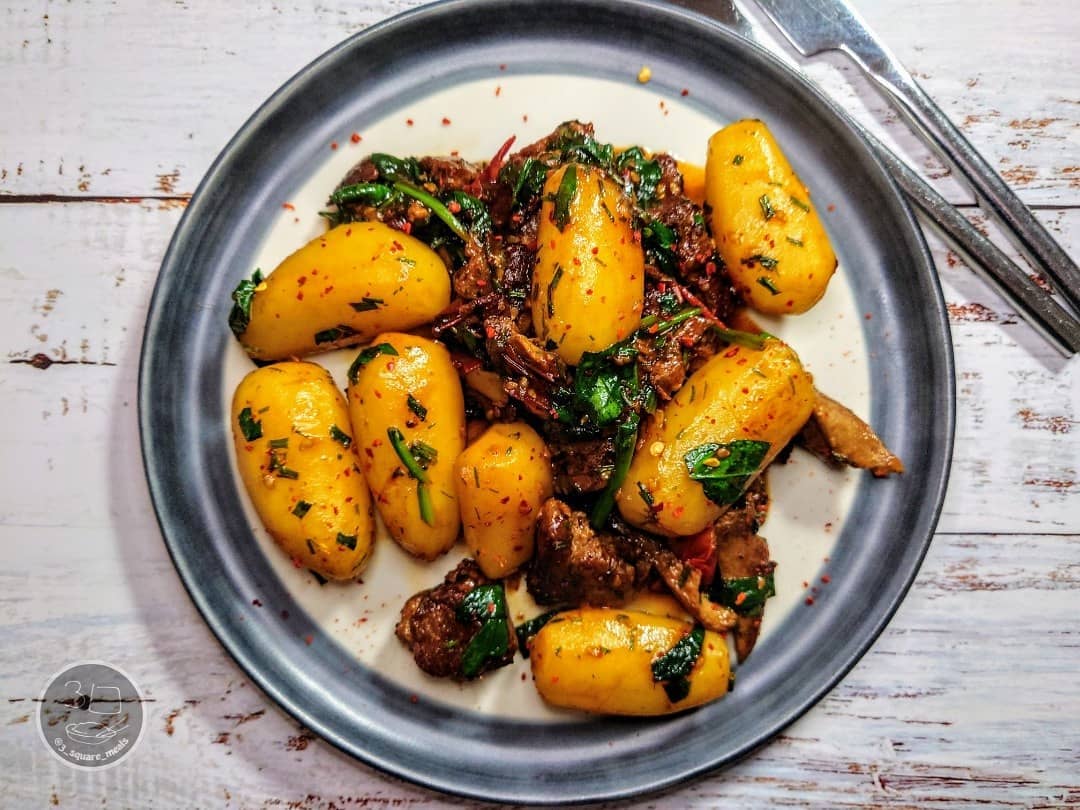 Vegetarian Beef-Style Stir-Fry with Potatoes