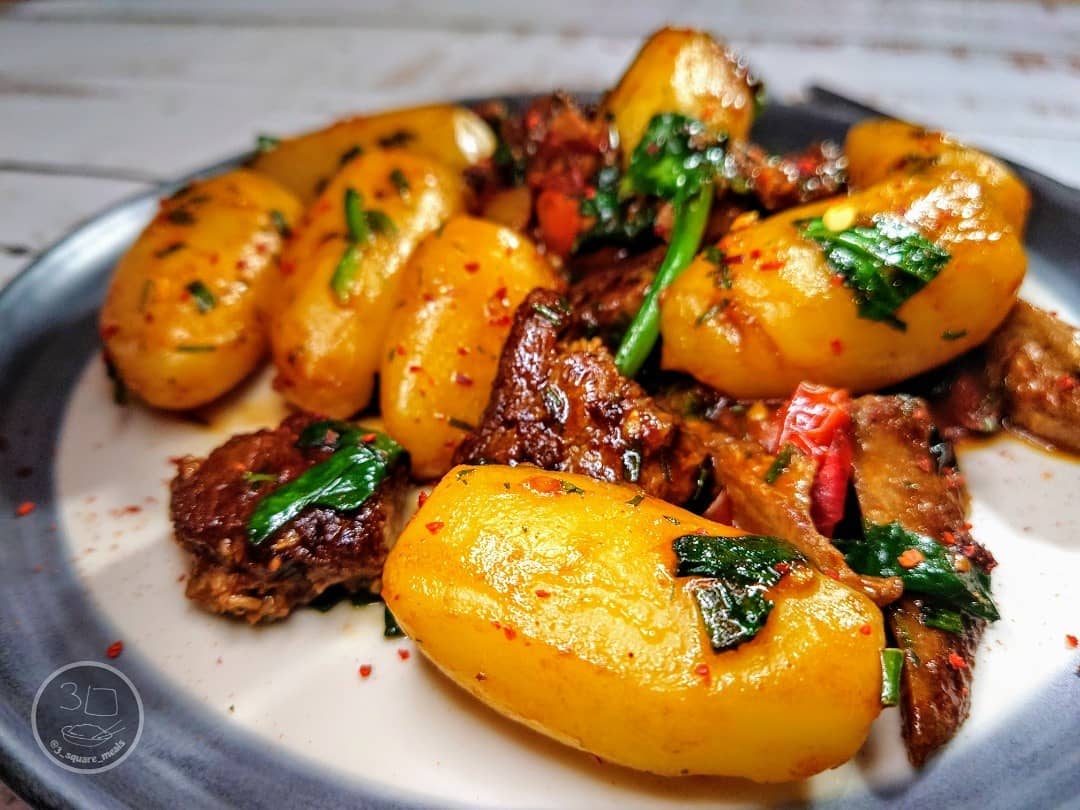 Vegetarian Beef-Style Stir-Fry with Potatoes