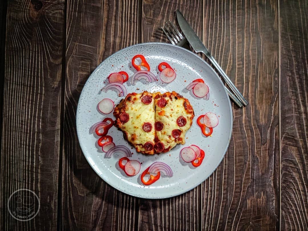 Schnitzel Pizza with Veggie Toppings