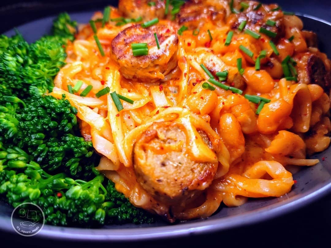 Spagnoli Noodle and Sausage Stir-Fry