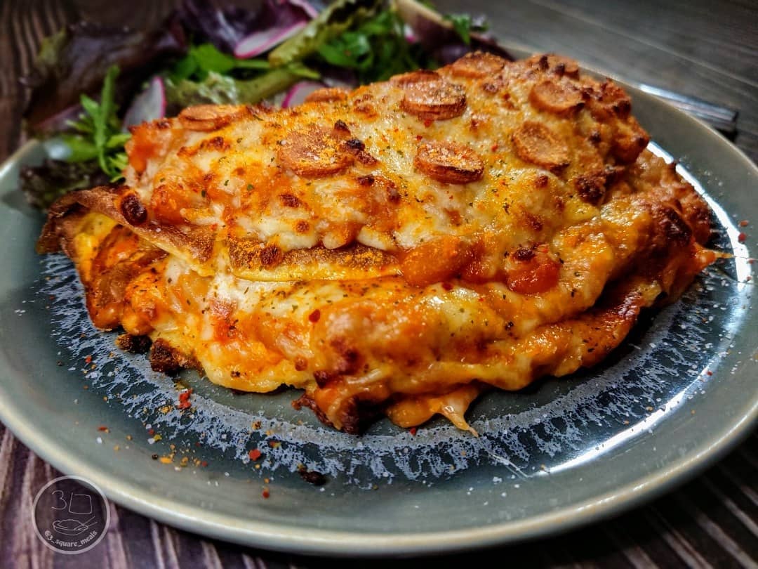 Cheesy Baked Beans Omelette