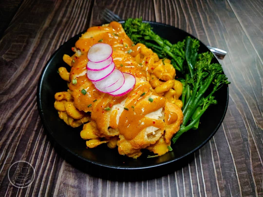 Delicious Katsu Mac and Cheese