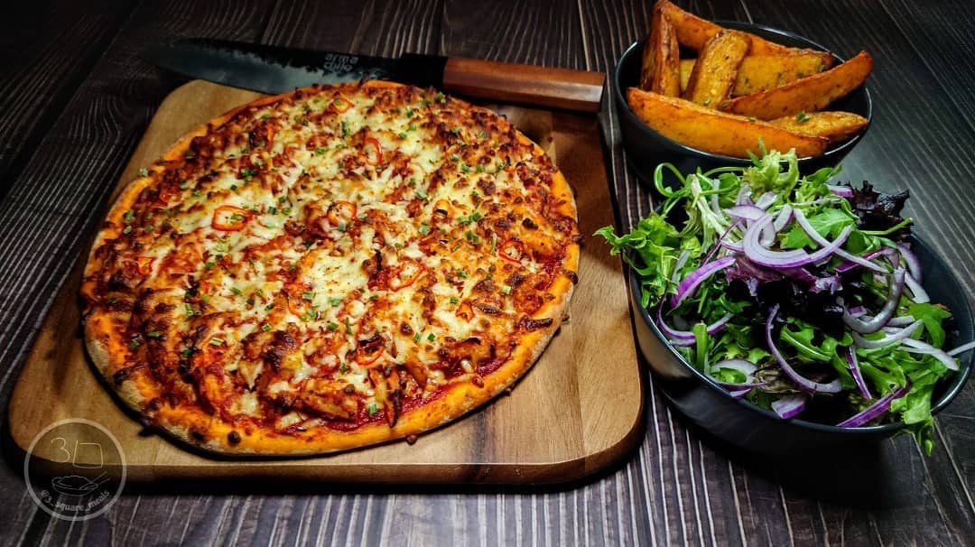 Sweet Chilli Chicken Pizza Sharer