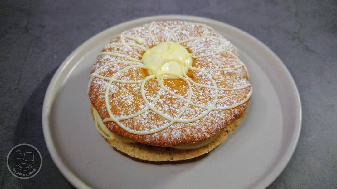 Jam and Custard Cream Bagelnut