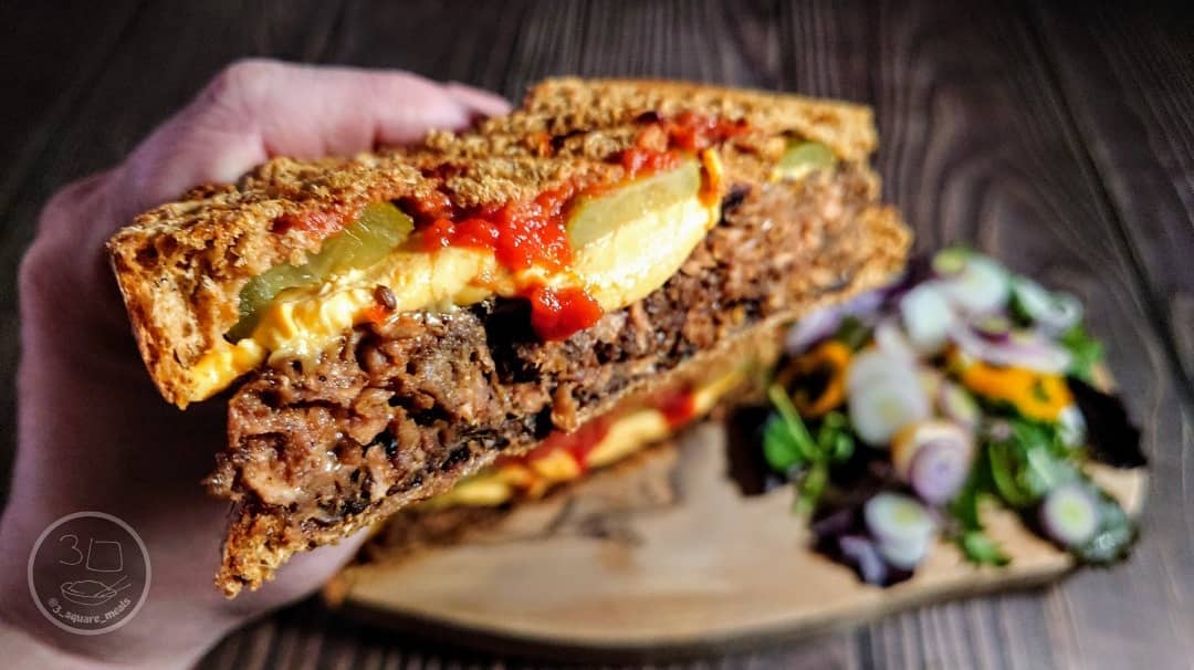 Vegetarian Cheeseburger Toastie