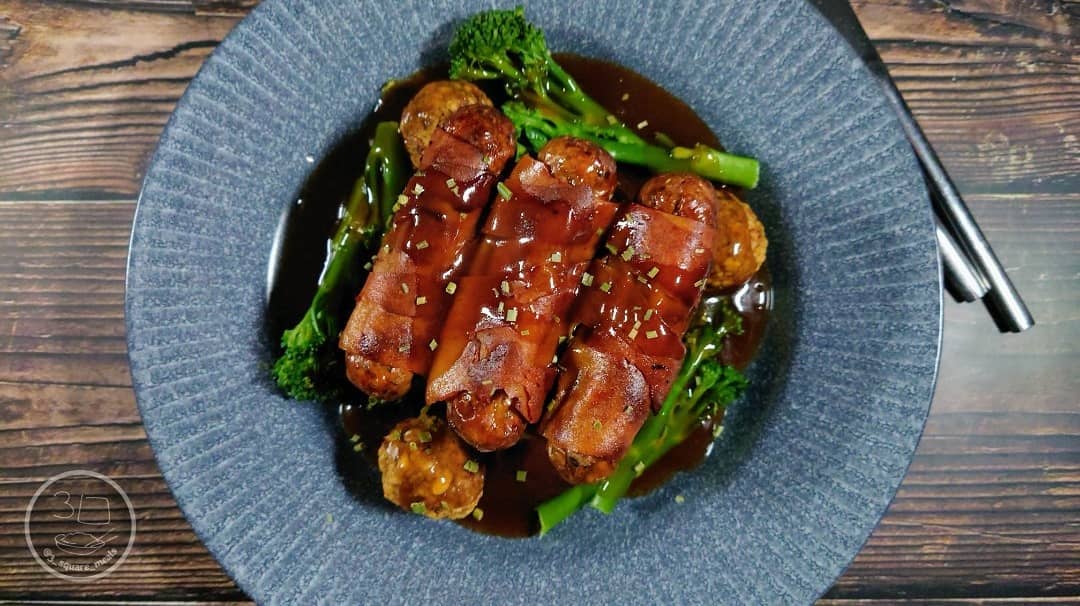 Festive Vegetarian Bangers and Mash
