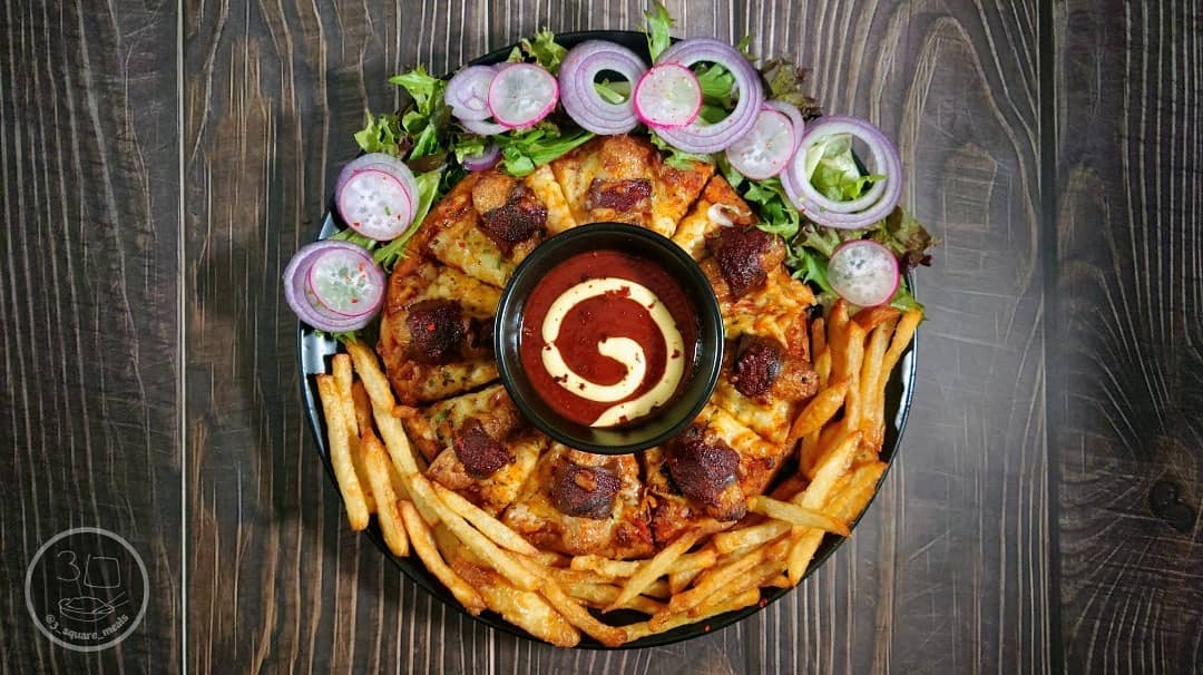 Vegetarian Pigs in Blankets Ring Pizza