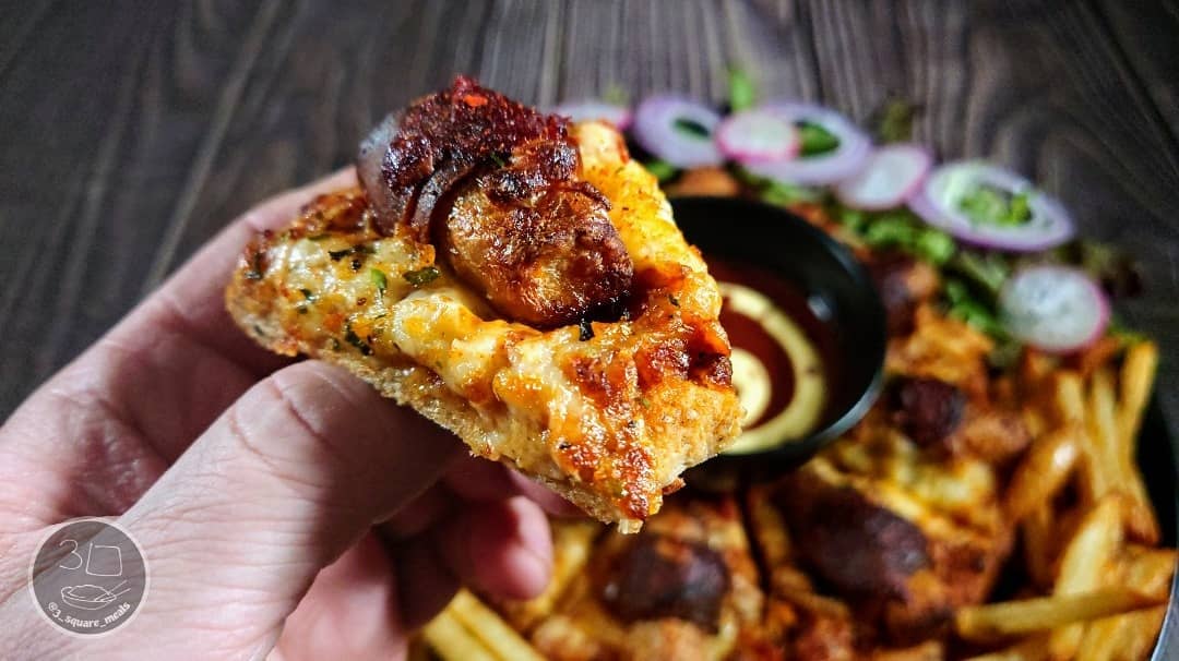Vegetarian Pigs in Blankets Ring Pizza
