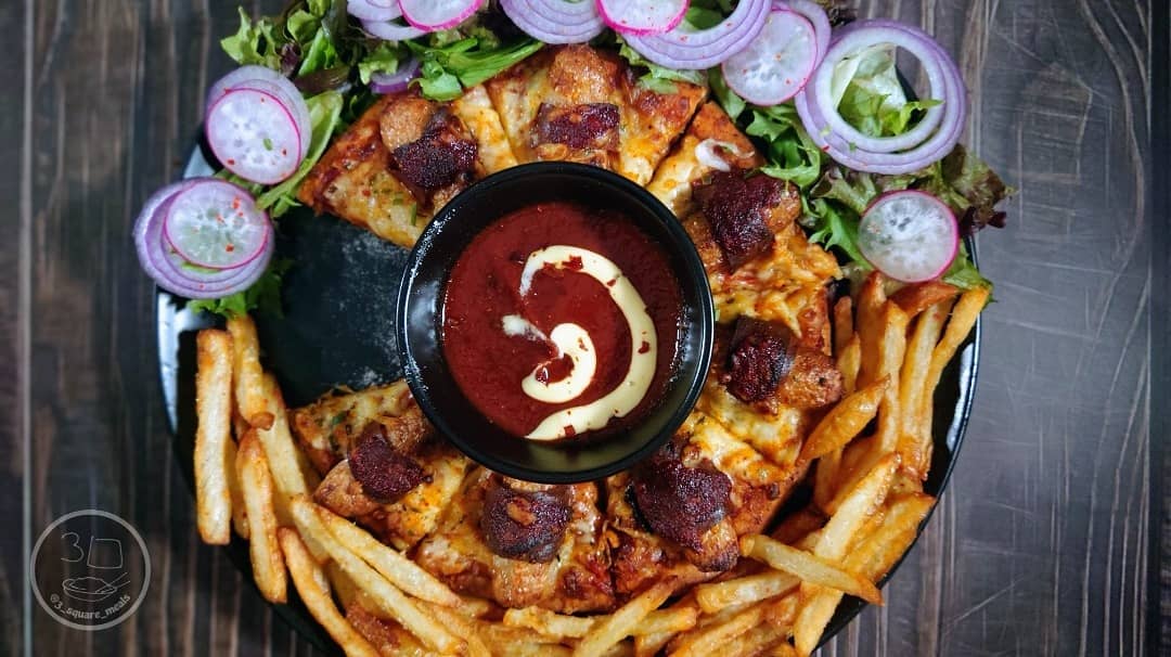 Vegetarian Pigs in Blankets Ring Pizza