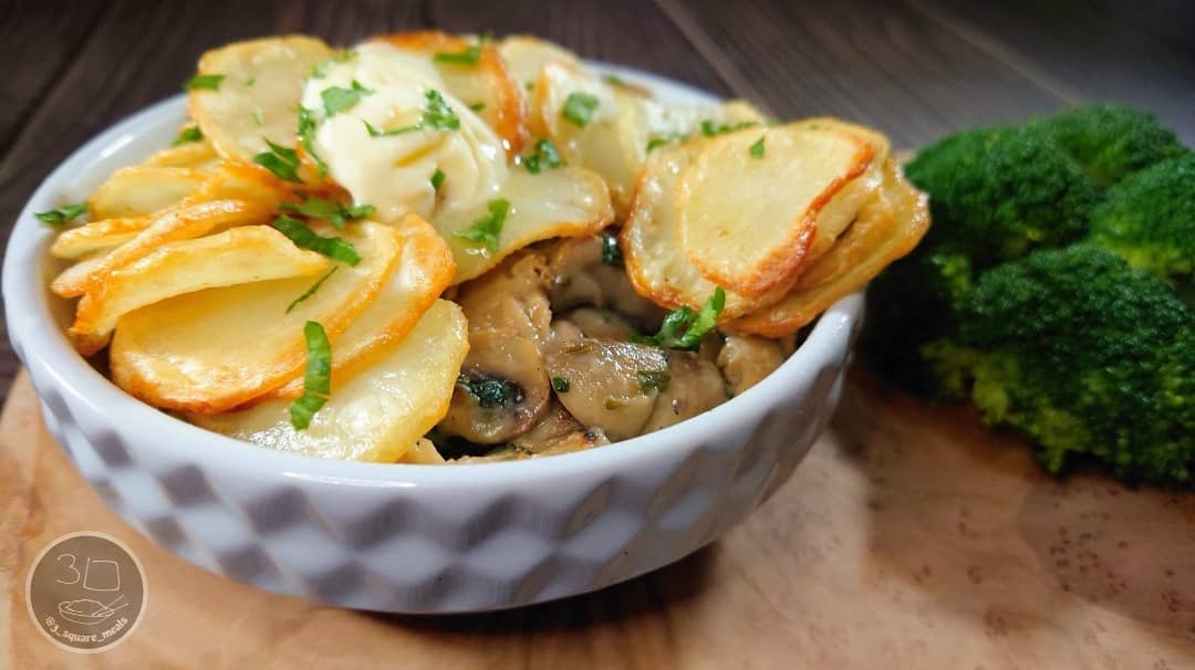 Vegetarian No-Bake Chicken-Style Mushroom Pot Pie