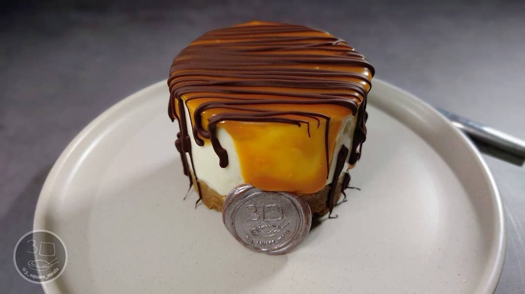 Caramel and Vanilla Cheesecake