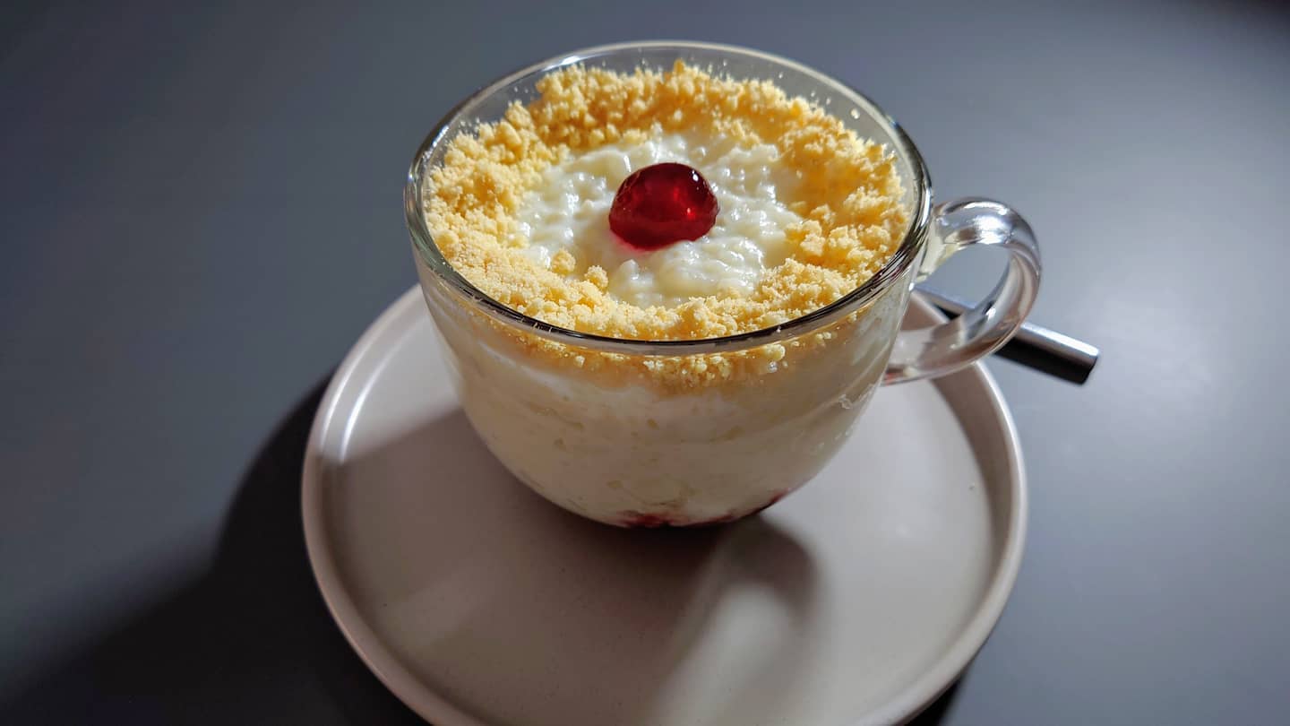 Cherry Bakewell Rice Pudding for Breakfast