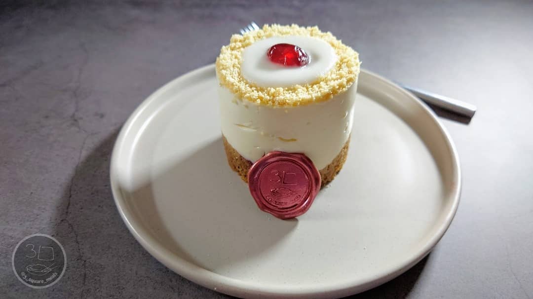 Cherry Bakewell Cheesecake Breakfast Treat