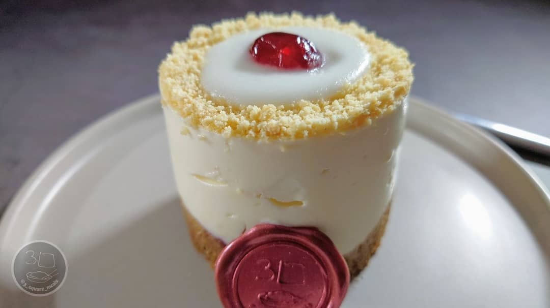 Cherry Bakewell Cheesecake Breakfast Treat