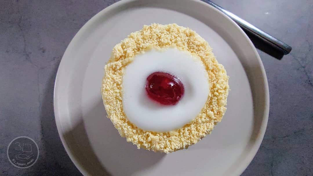 Cherry Bakewell Cheesecake Breakfast Treat