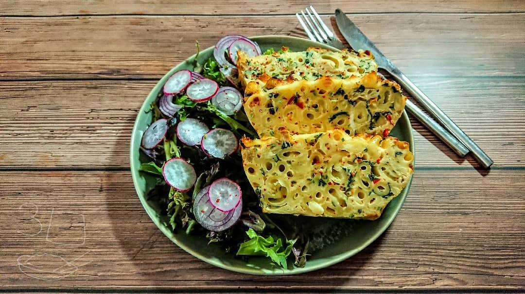 Pasta Frittata with Spinach and Peppers