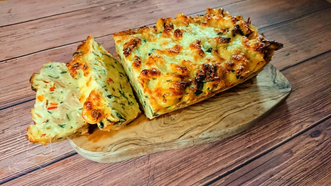 Pasta Frittata with Spinach and Peppers
