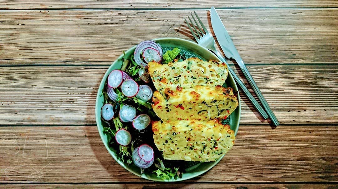 Pasta Frittata with Spinach and Peppers