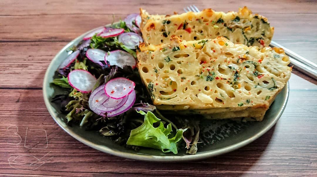 Pasta Frittata with Spinach and Peppers