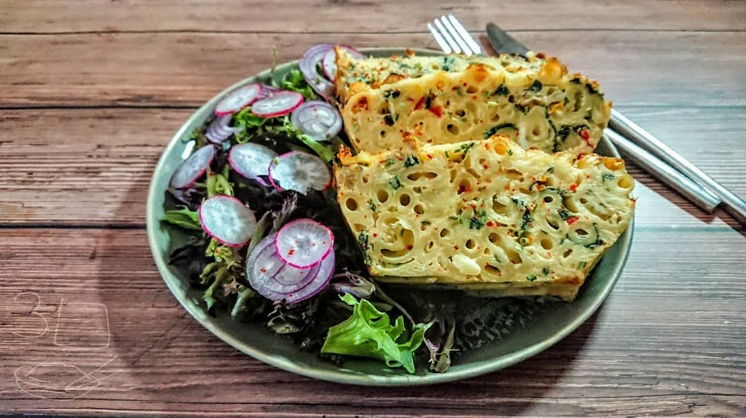 Pasta Frittata with Spinach and Peppers