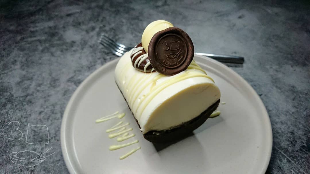 Double Chocolate Barrel Cheesecake