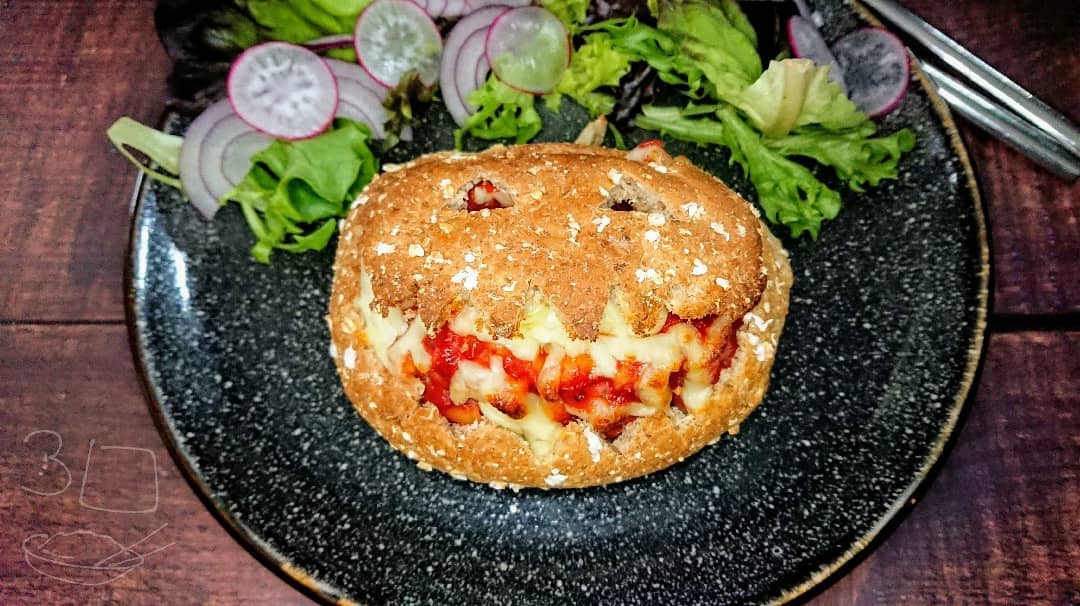Baked Halloween Pumpkin Pasta Toastie