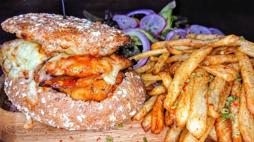 Sweet Chilli Vegetarian Stuffed Bun with Fries