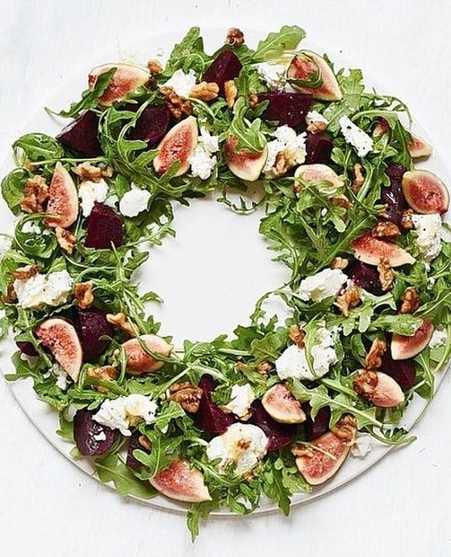 Festive Christmas Salad Wreath Creation